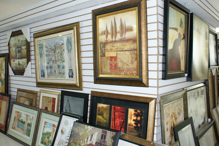 Showroom-Frame